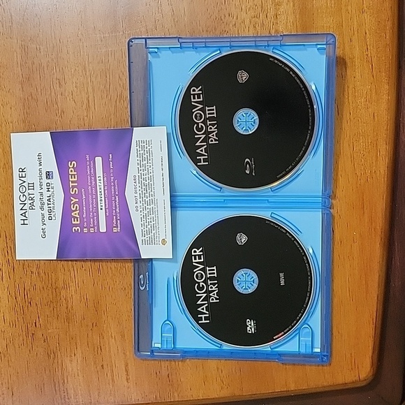 The Hangover Part III Blu Ray + DVD + Digital HD Ultraviolet - Picture 4 of 5